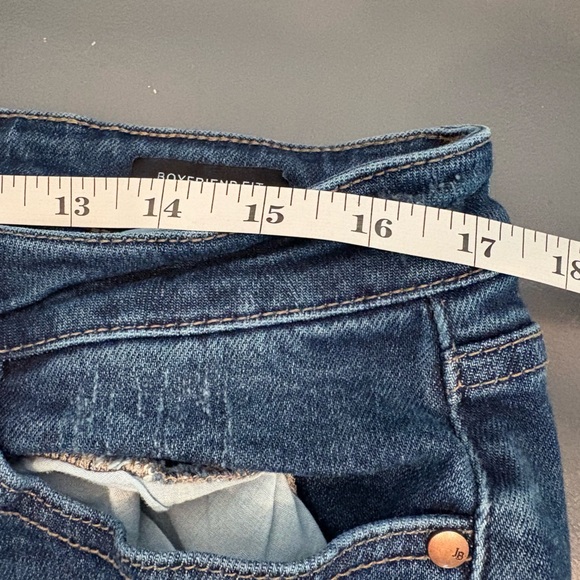 Judy Blue distressed denim jeans-13/31 - Picture 6 of 9